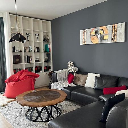 Modern Apartment In Скоп'є Екстер'єр фото