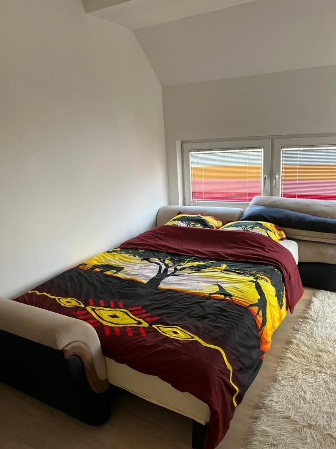 Modern Apartment In Скоп'є Екстер'єр фото